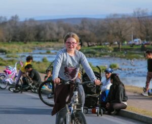 “Domingos en la Costanera”: la propuesta de Cosquín para recuperar el espacio público junto al río