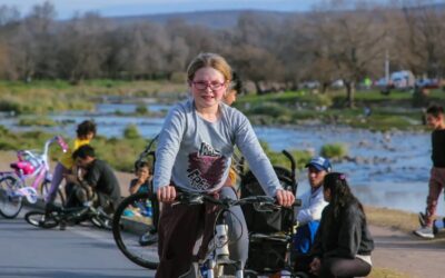 “Domingos en la Costanera”: la propuesta de Cosquín para recuperar el espacio público junto al río